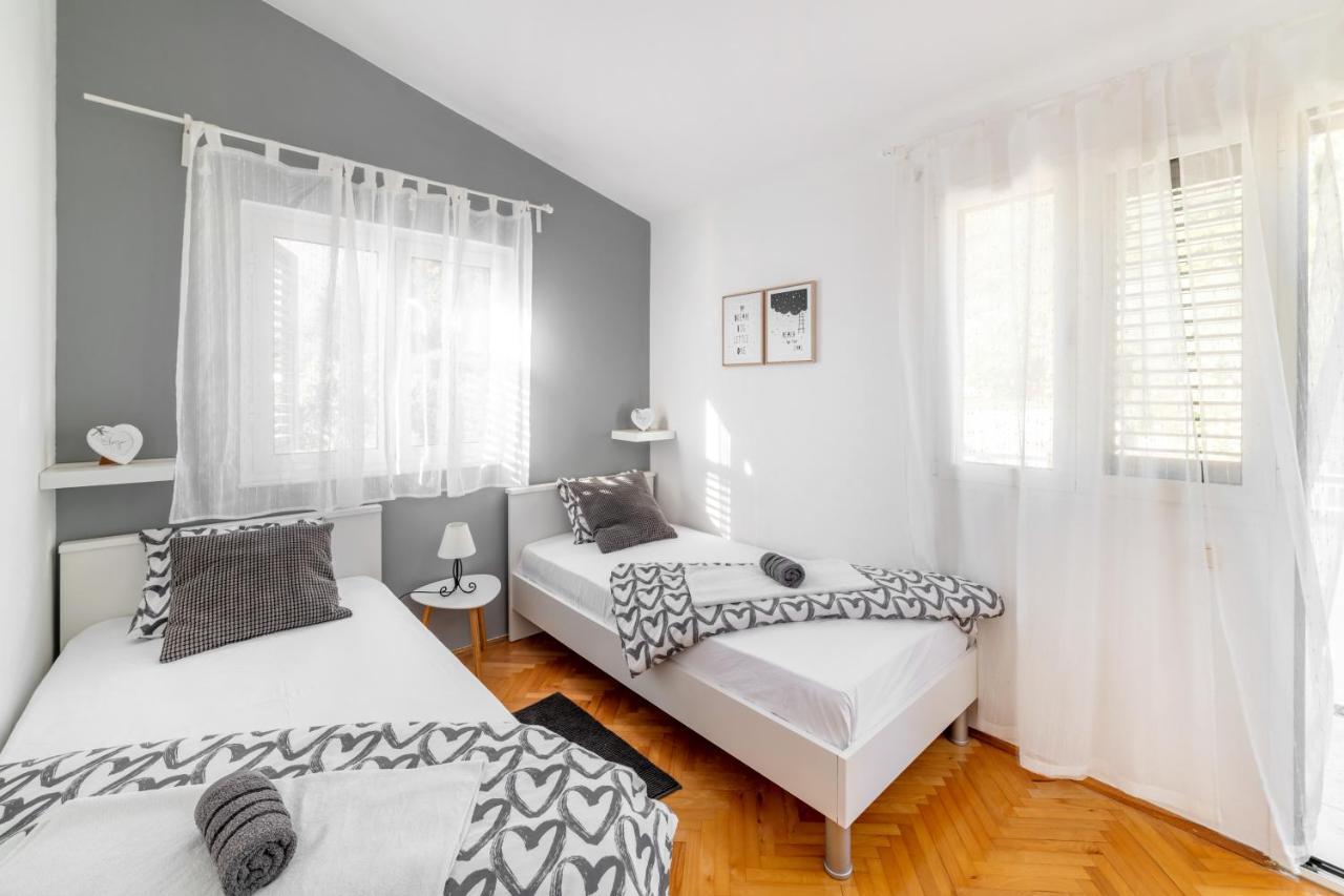Amare Apartments Bobovisca Esterno foto